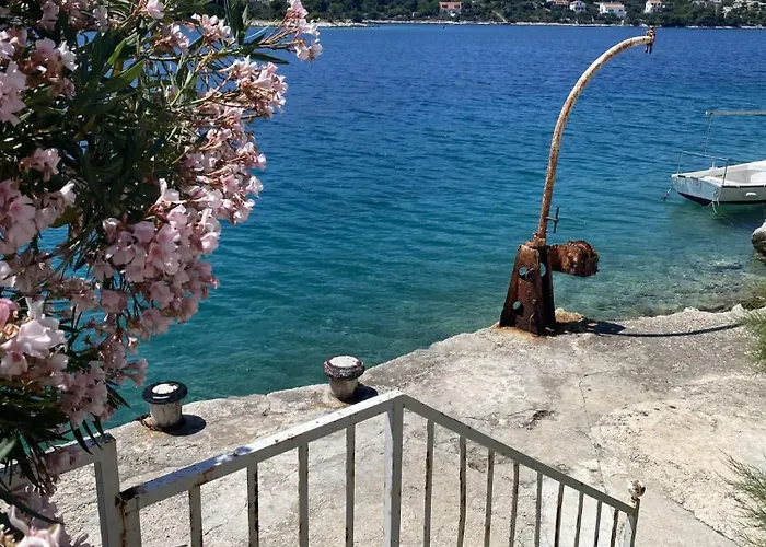 Veronika Feriehus Veliki Drvenik