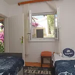 Nyaraló Veronika *