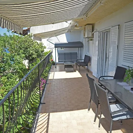 Veronika Veliki Drvenik