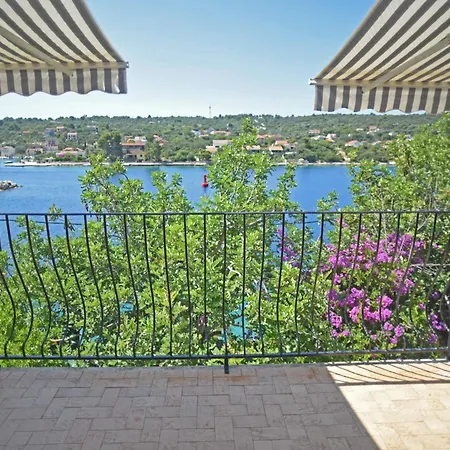 Veronika * Veliki Drvenik